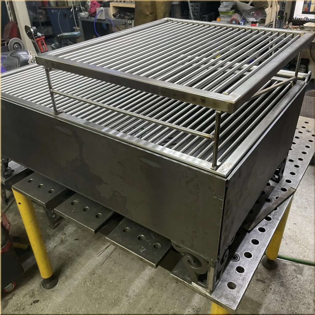 Big Grill outdoor cooking sttaion by ChroModsArt